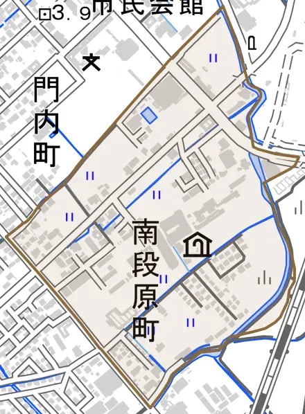 南段原町とその周辺の地図。町の範囲を重ねている