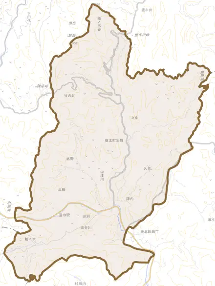 鹿北町岩野とその周辺の地図。町の範囲を重ねている