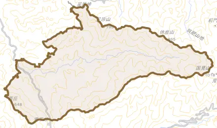 鹿北町多久とその周辺の地図。町の範囲を重ねている