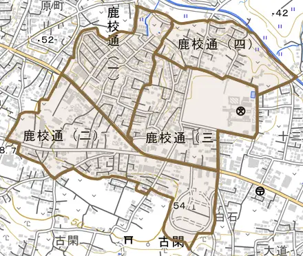 鹿校通とその周辺の地図。町の範囲を重ねている