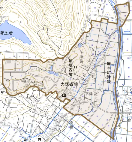 鹿本町津袋とその周辺の地図。町の範囲を重ねている
