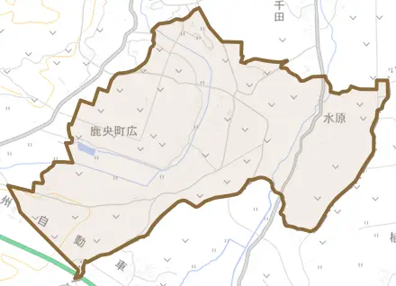 鹿央町広とその周辺の地図。町の範囲を重ねている