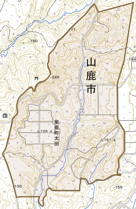 菊鹿町太田とその周辺の地図。町の範囲を重ねている