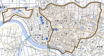 山鹿とその周辺の地図。町の範囲を重ねている