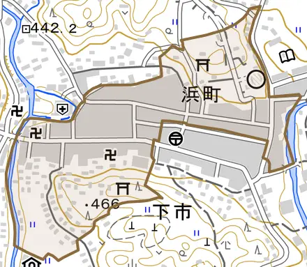 浜町とその周辺の地図。町の範囲を重ねている