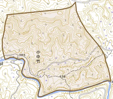 小中竹とその周辺の地図。町の範囲を重ねている