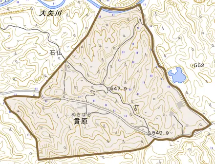 貫原とその周辺の地図。町の範囲を重ねている