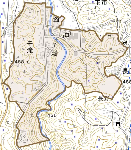 千滝とその周辺の地図。町の範囲を重ねている