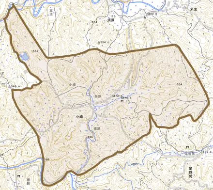 小峰とその周辺の地図。町の範囲を重ねている