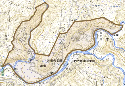 津留とその周辺の地図。町の範囲を重ねている