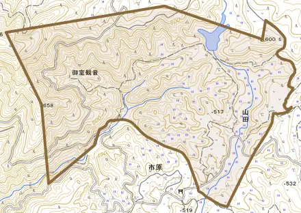 山田とその周辺の地図。町の範囲を重ねている