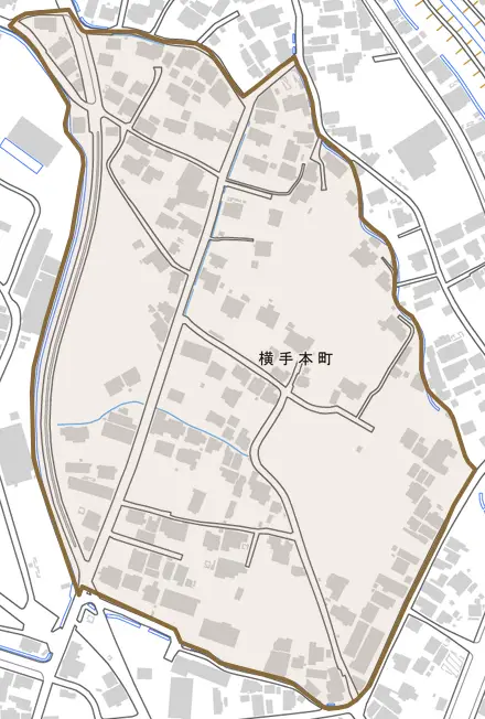 横手本町とその周辺の地図。町の範囲を重ねている