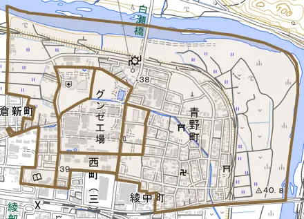 青野町とその周辺の地図。町の範囲を重ねている