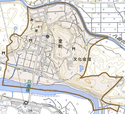 里町とその周辺の地図。町の範囲を重ねている