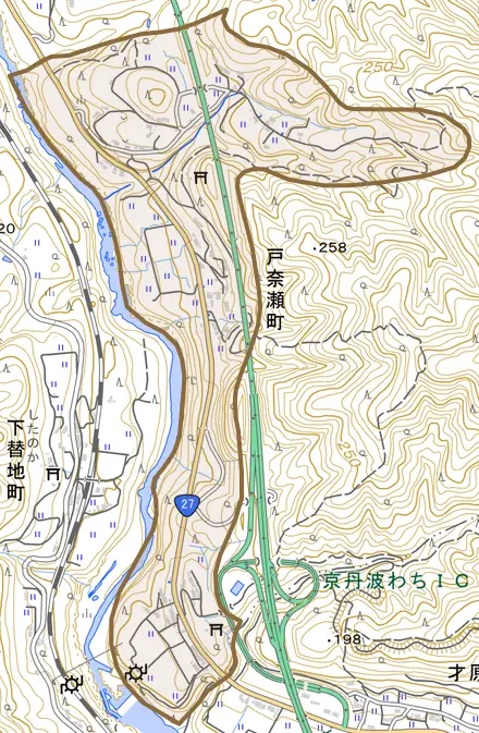 戸奈瀬町とその周辺の地図。町の範囲を重ねている