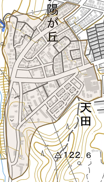 夕陽が丘とその周辺の地図。町の範囲を重ねている