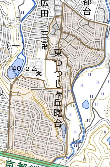 東つつじケ丘曙台とその周辺の地図。町の範囲を重ねている
