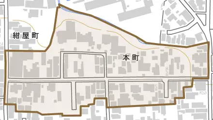 本町とその周辺の地図。町の範囲を重ねている