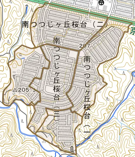 南つつじケ丘桜台とその周辺の地図。町の範囲を重ねている