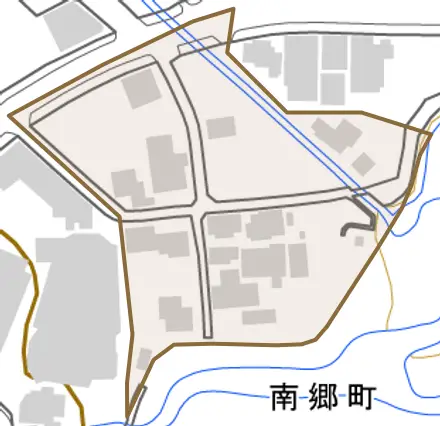 南郷町とその周辺の地図。町の範囲を重ねている
