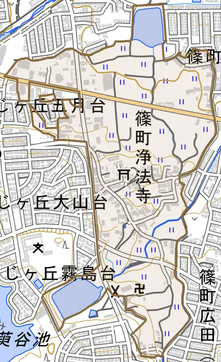 篠町浄法寺とその周辺の地図。町の範囲を重ねている