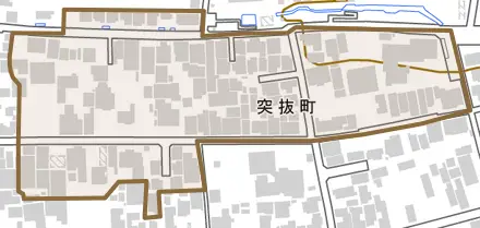 突抜町とその周辺の地図。町の範囲を重ねている