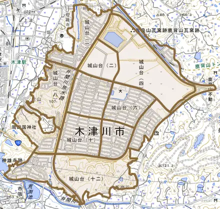 城山台とその周辺の地図。町の範囲を重ねている