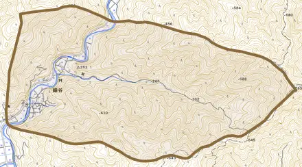 細谷とその周辺の地図。町の範囲を重ねている