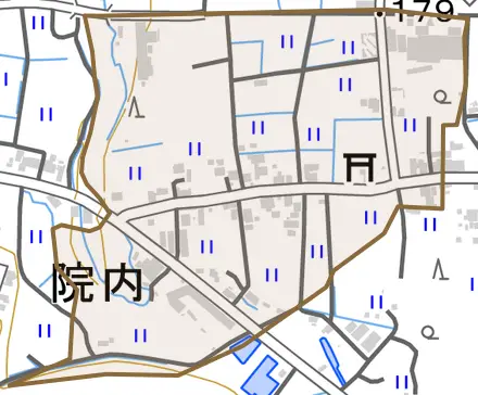 院内とその周辺の地図。町の範囲を重ねている