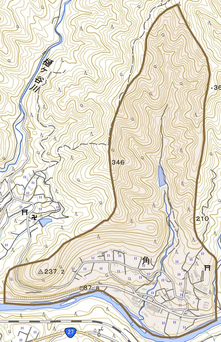 角とその周辺の地図。町の範囲を重ねている