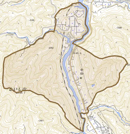 中山とその周辺の地図。町の範囲を重ねている