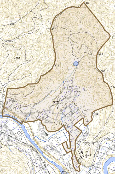 大倉とその周辺の地図。町の範囲を重ねている