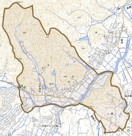 豊田とその周辺の地図。町の範囲を重ねている