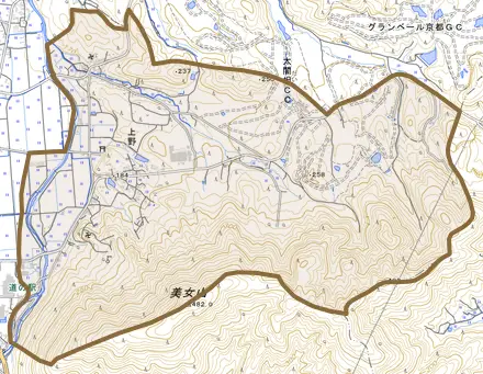上野とその周辺の地図。町の範囲を重ねている