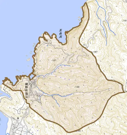 網野町塩江とその周辺の地図。町の範囲を重ねている