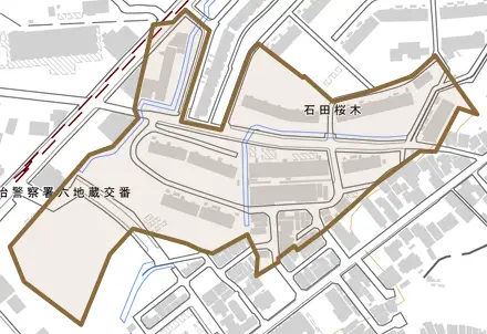 石田桜木とその周辺の地図。町の範囲を重ねている