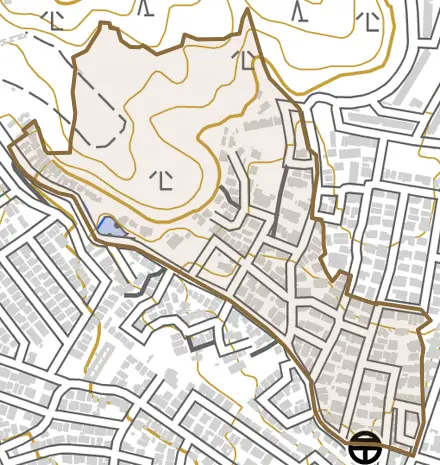 桃山町安芸山とその周辺の地図。町の範囲を重ねている