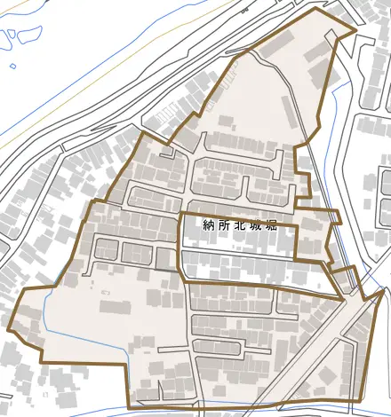 納所北城堀とその周辺の地図。町の範囲を重ねている