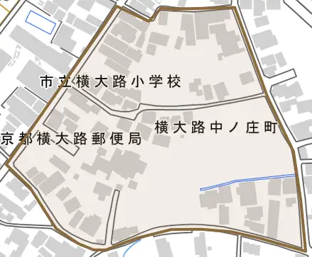 横大路中ノ庄町とその周辺の地図。町の範囲を重ねている