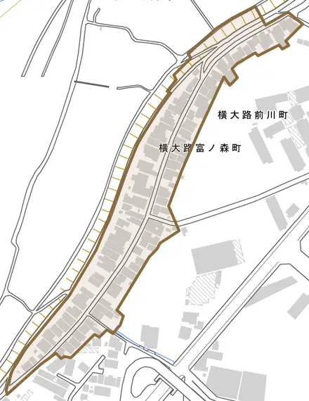 横大路富ノ森町とその周辺の地図。町の範囲を重ねている