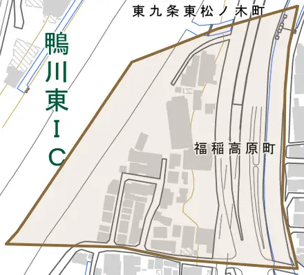 福稲高原町とその周辺の地図。町の範囲を重ねている