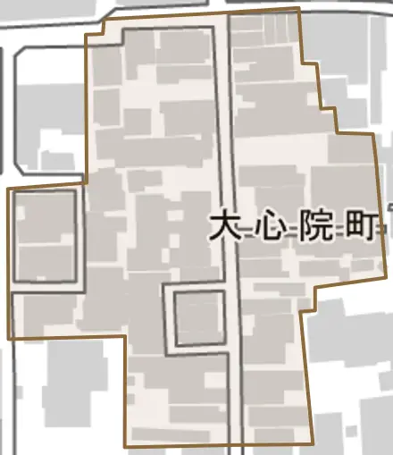 大心院町とその周辺の地図。町の範囲を重ねている