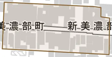 新美濃部町とその周辺の地図。町の範囲を重ねている