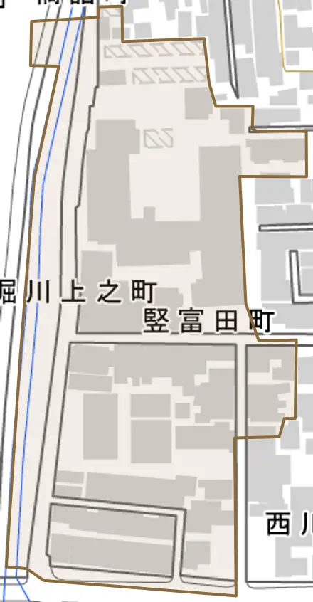 竪富田町とその周辺の地図。町の範囲を重ねている