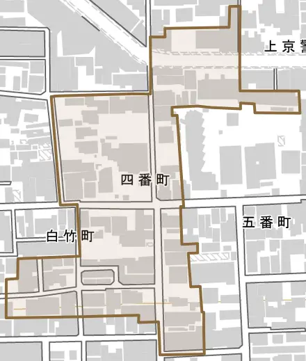 四番町とその周辺の地図。町の範囲を重ねている
