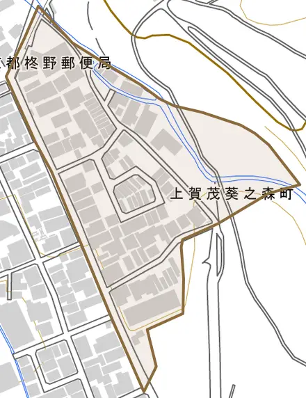 上賀茂葵之森町とその周辺の地図。町の範囲を重ねている