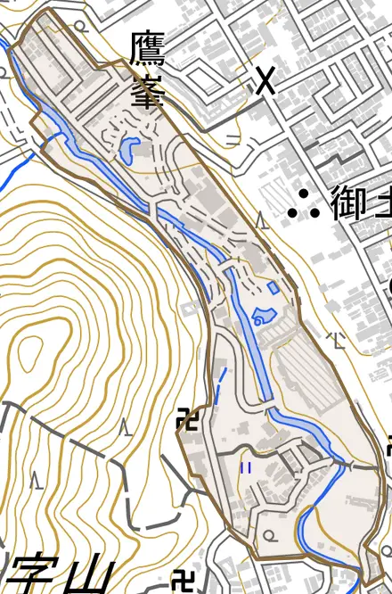 衣笠鏡石町とその周辺の地図。町の範囲を重ねている