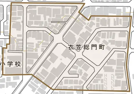衣笠総門町とその周辺の地図。町の範囲を重ねている