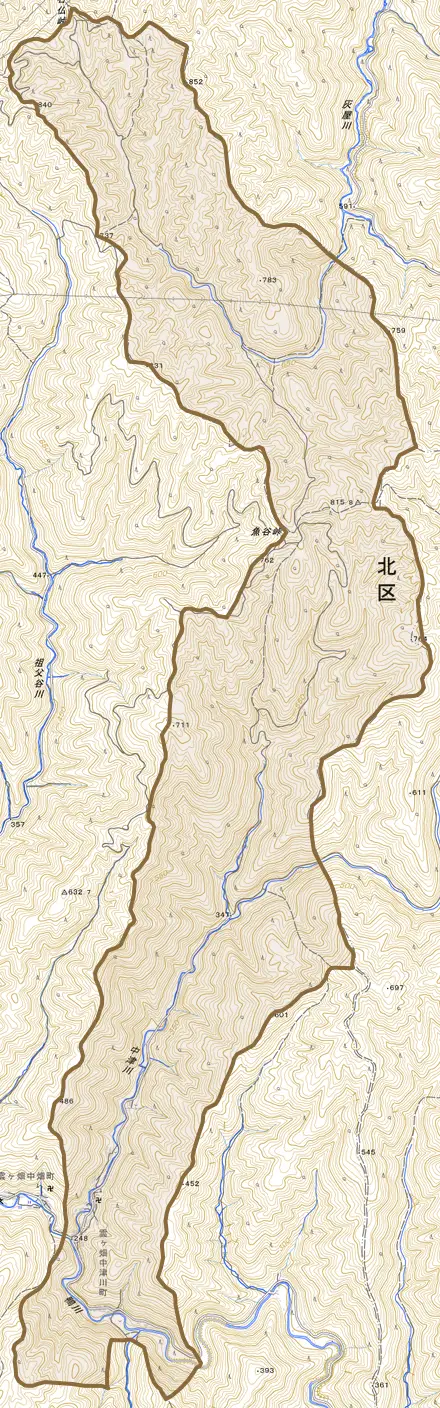 雲ケ畑中津川町とその周辺の地図。町の範囲を重ねている