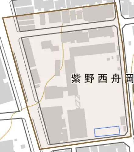 紫野西舟岡町とその周辺の地図。町の範囲を重ねている